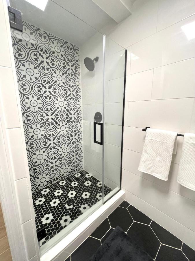 Modern Apartment With Parking & Quick Ride To Manhattan New York Eksteriør billede